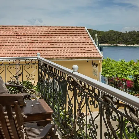 Faros (adults Only) Fiskardo